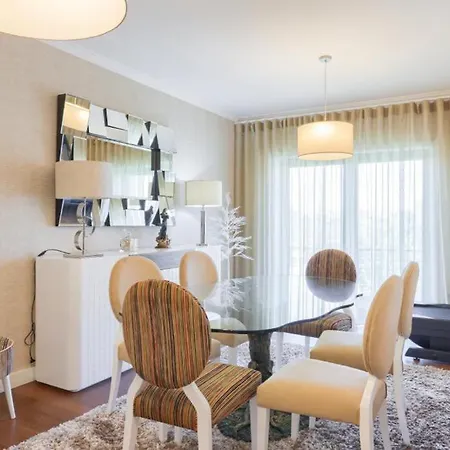 Apartment Glicinias Guest House, Free Garage - Aveiro