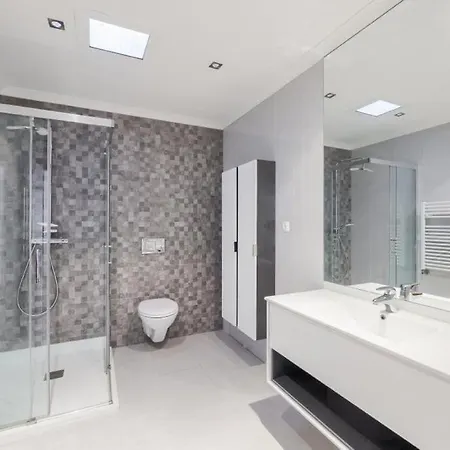 Apartment Glicinias Guest House, Free Garage - *