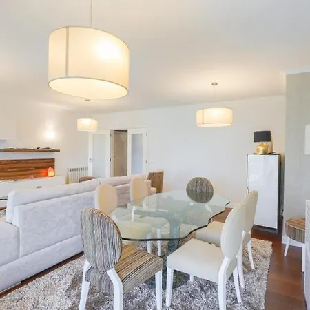 Apartment Glicinias Guest House, Free Garage -