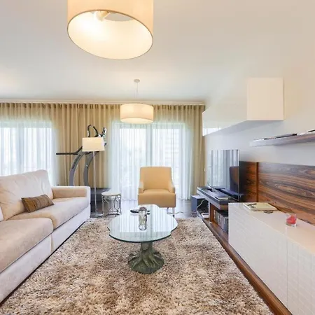 Glicinias Guest House, Free Garage - Apartment Aveiro